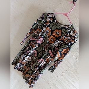 H&M black base floral dress size 6.  3/4 sleeves keyhole back